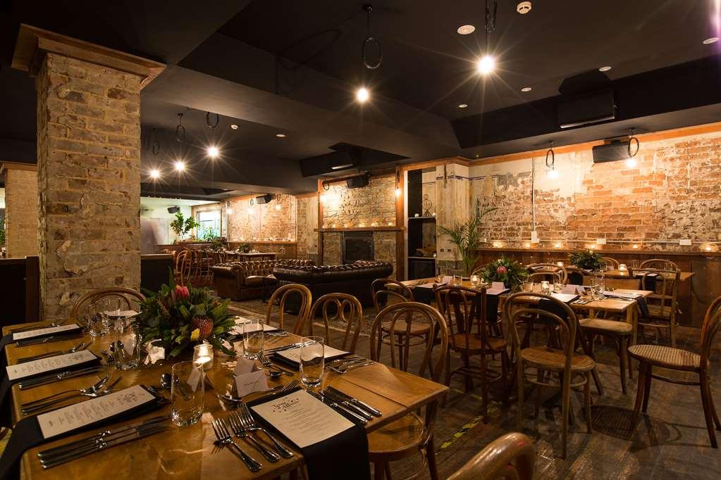 Coogee Bay Boutique Hotel سيدني المطعم الصورة