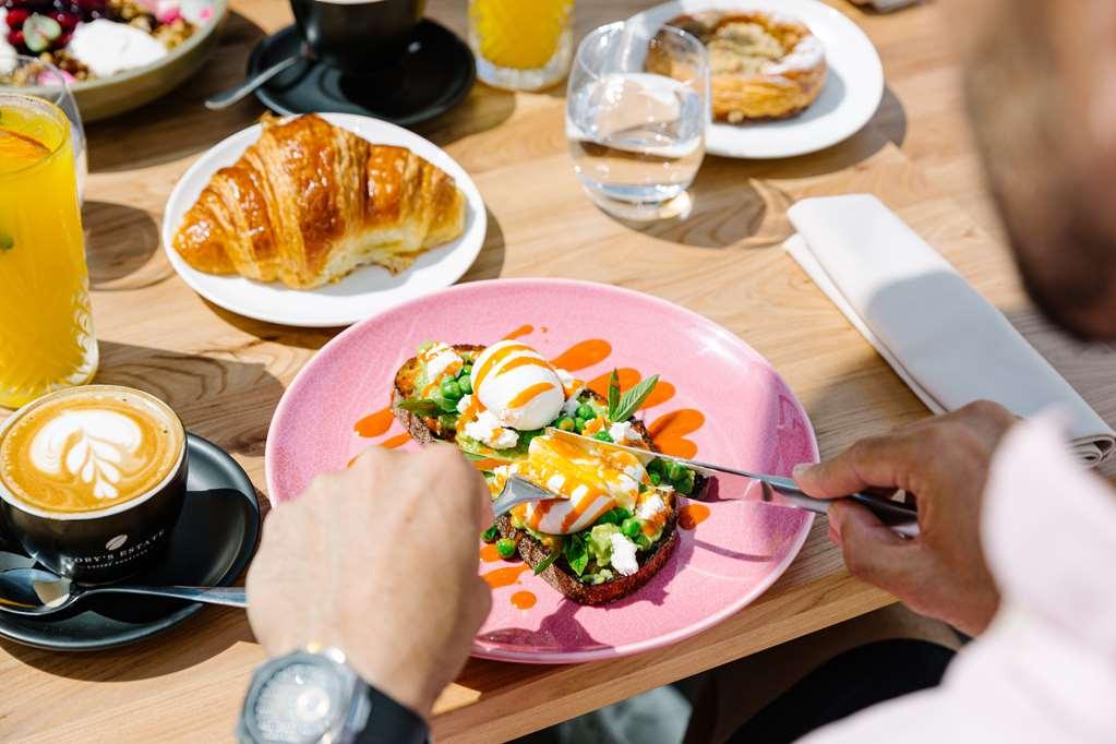 Coogee Bay Boutique Hotel سيدني المطعم الصورة